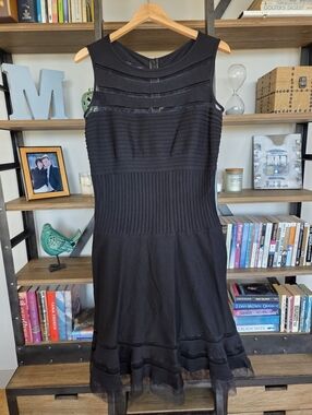 Tadashi Shoji Black Sleeveless Midi Cocktail Dress, Size M